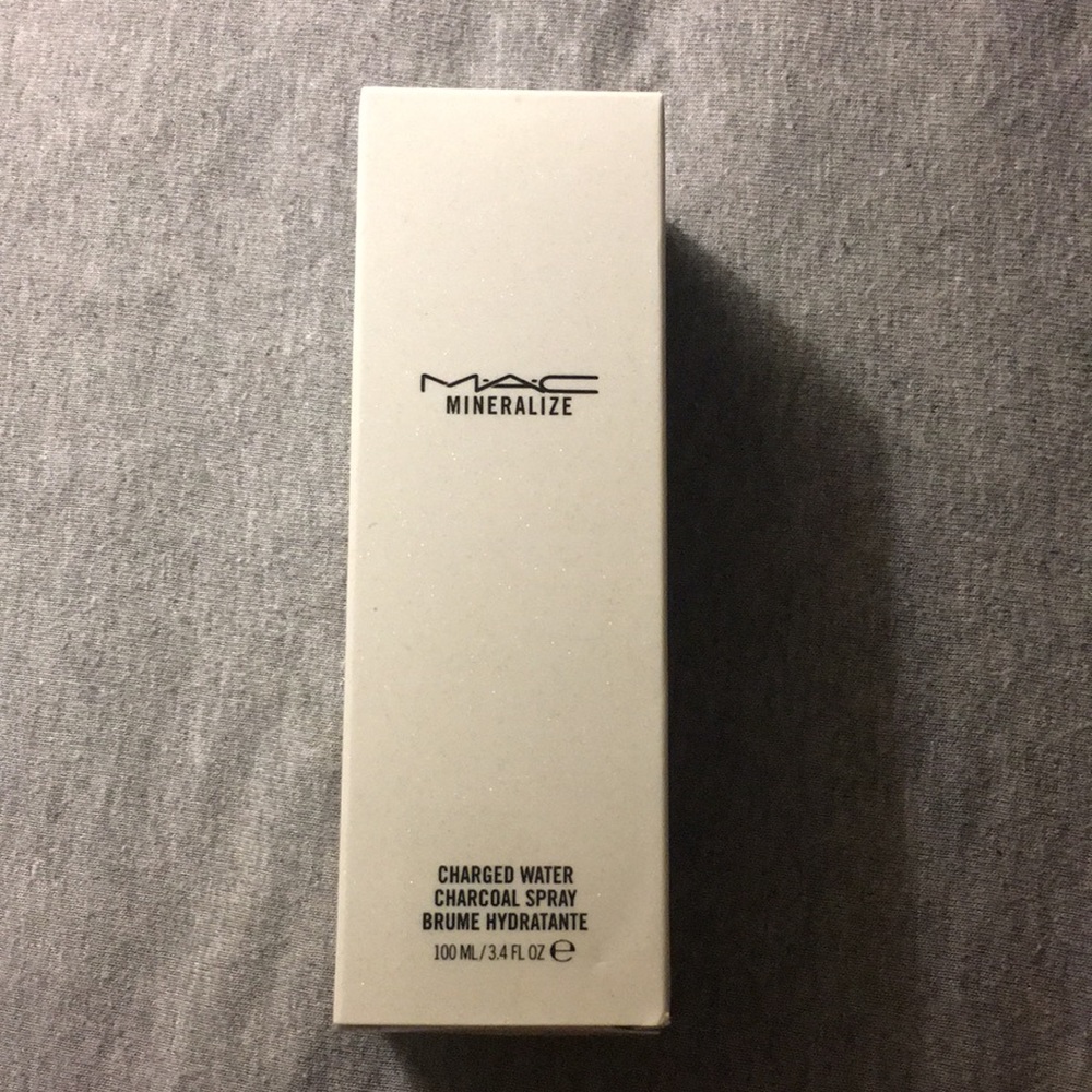 MAC Mineralize charger water charcoal spray